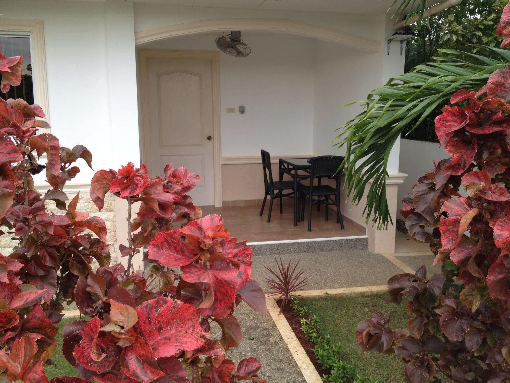 Olivia Resort Serviced Apartments And Bungalows Panglao-stad Buitenkant foto